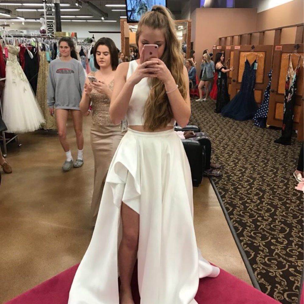 Sherri Hill Prom Dress